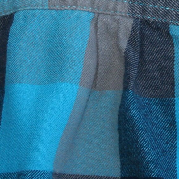 TEAL CHECKER FLANNEL SHIRT BOYS 6 7 KIDS BUTTON DOWN TOP BLUE OMBRE EUC - Picture 13 of 16